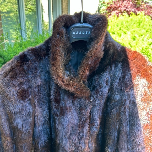 Fur coat (mink) - Picture 8 of 10